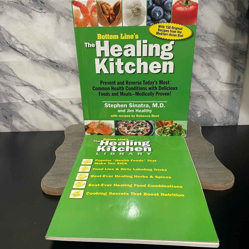 's The Healing Kitchen Cookbook - Green Cover